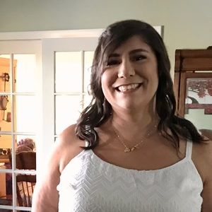 Meet your Posher, April